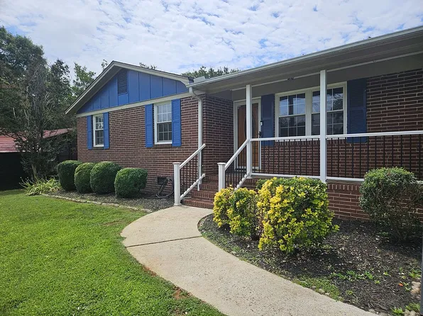 20 Prestbury Dr, Greenville, SC 29605