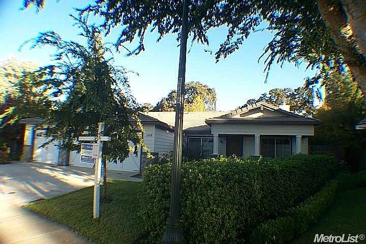 1st image of 10442 Carnegie Ct