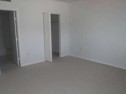 4th image of 36 NW 6th Ave APT 402