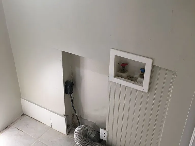 174 Yale Rd NE — Photo 17