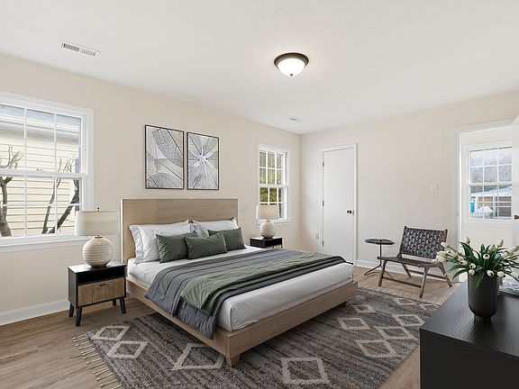 5th image of 7224 Hackberry Ln