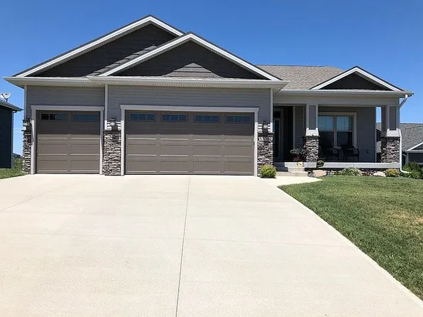 5336 162nd Ct, Urbandale, IA 50323