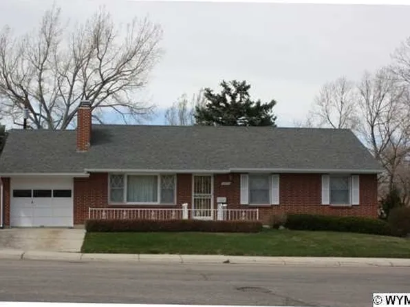 3200 Brookview Dr, Casper, WY 82604