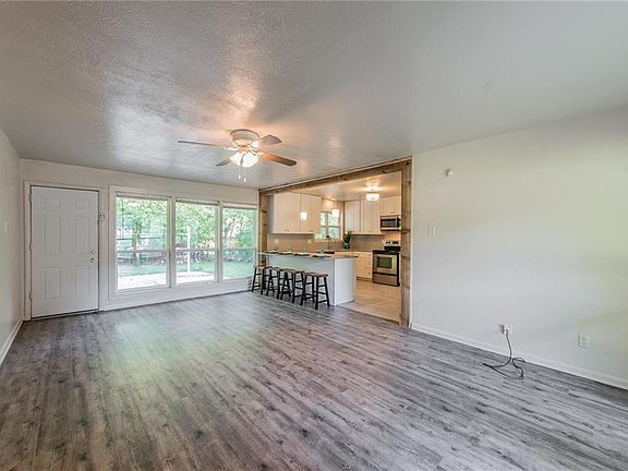4th image of 5500 Trail Lake Dr