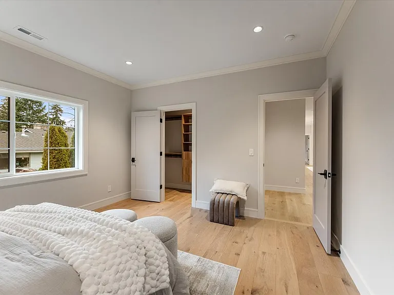 12811 SE 44th Pl — Photo 25