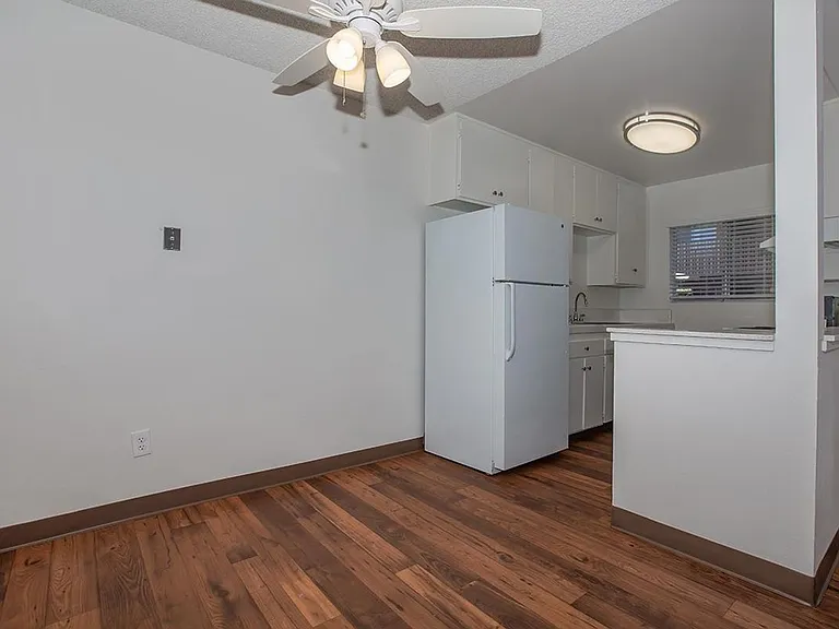 Village Green Apartments — Photo 4