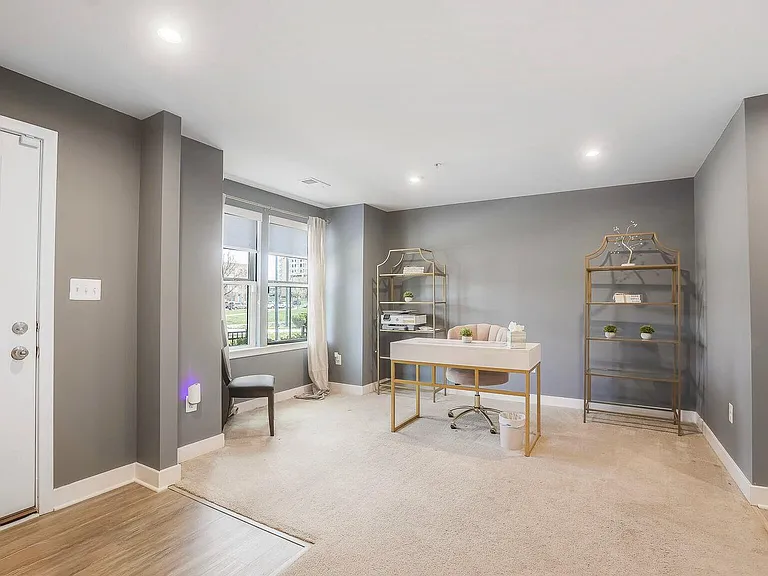 1020 N Durham St — Photo 3