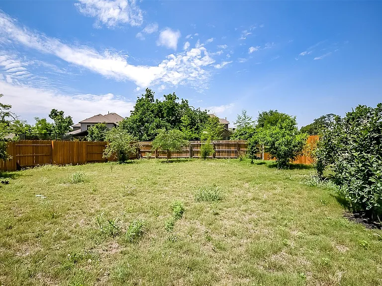 9202 Spade Cir — Photo 30