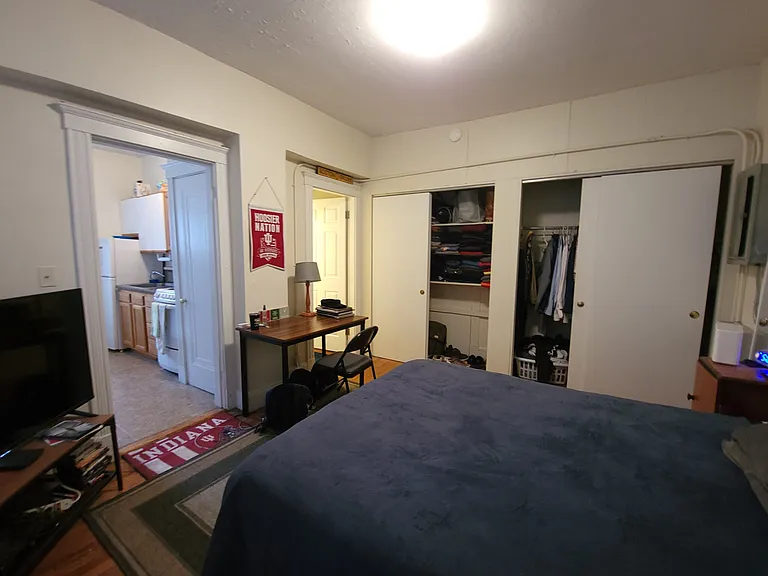 77 Chiswick Rd #1 — Photo 3