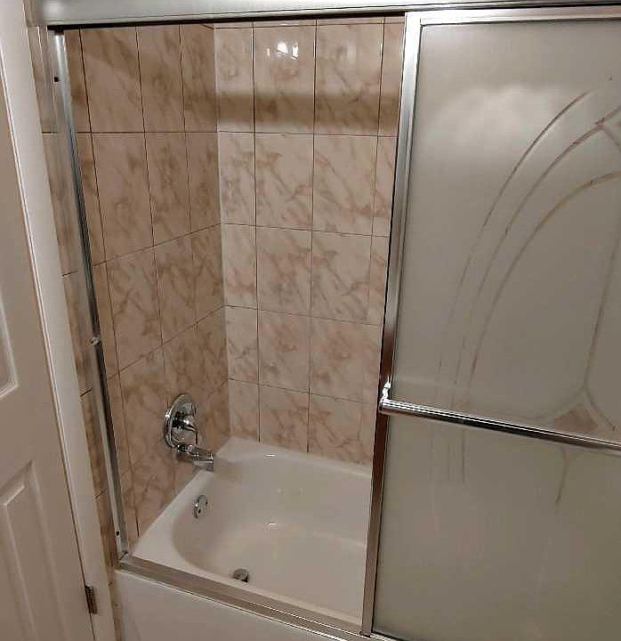 1st image of 605 Hazell Ln