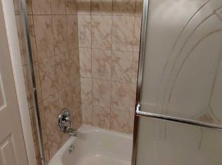 605 Hazell Ln, Philadelphia, PA 19116