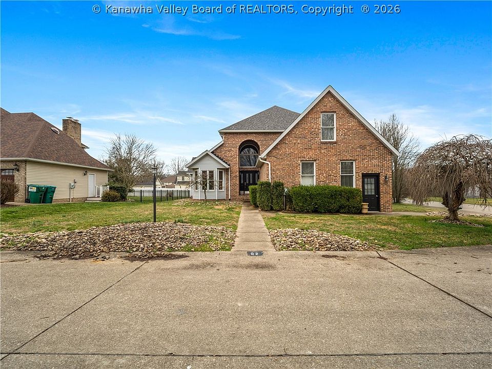 1st image of 62 Muirfield Dr