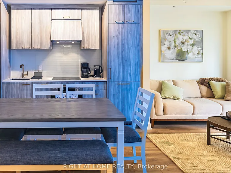 634 Church St #1401 — Photo 3