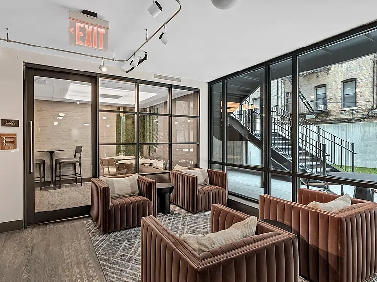 415 W 120th St #PENTHOUSE — Photo 15