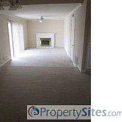 3rd image of 5888 Chesbro Ave