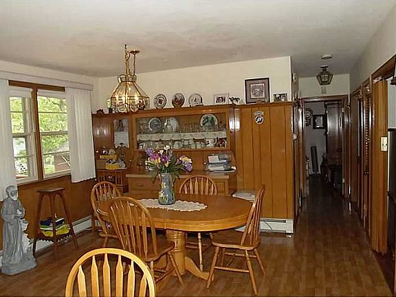 4th image of 31 Jacksonia Dr