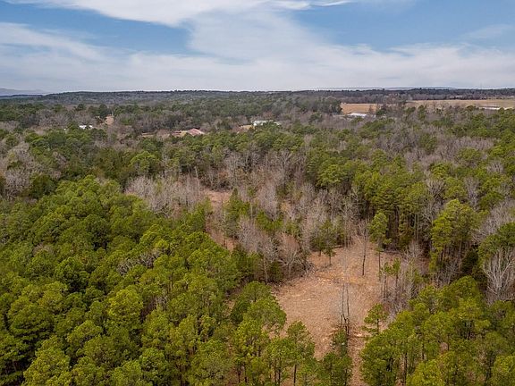 3rd image of 3195 Brownsville Rd