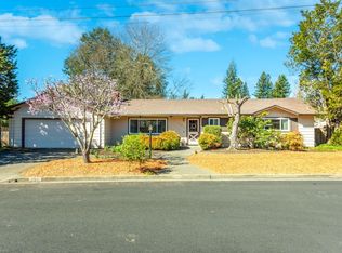 131 Hatona Dr, Santa Rosa, CA 95403