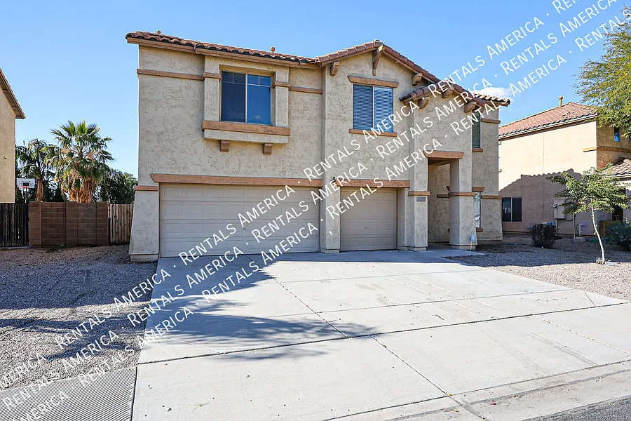 Coming Soon! 3 Bedroom Home In Avondale — Photo 3