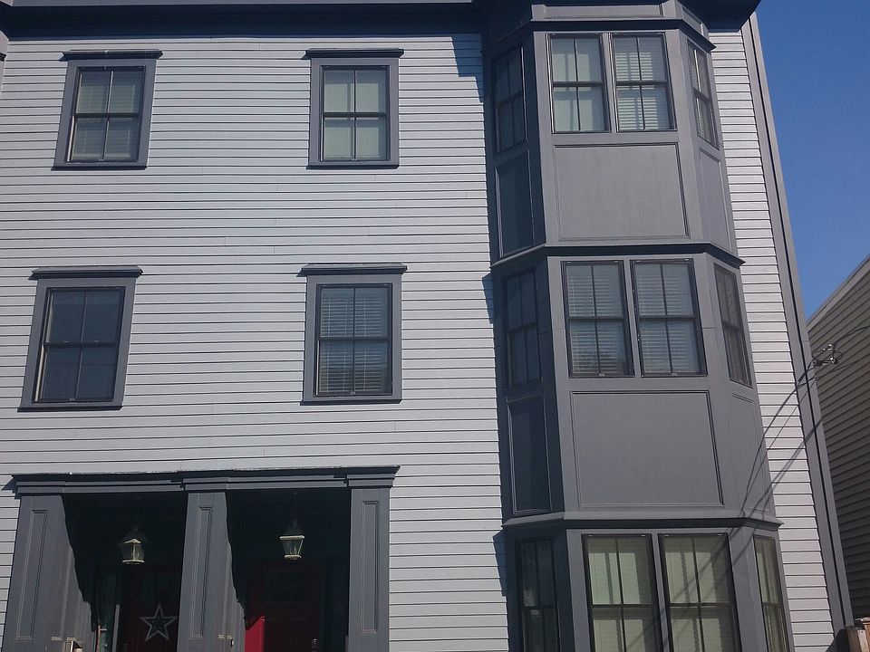 2nd image of 46 Sullivan St