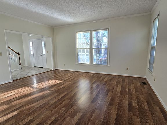 5th image of 5104 Grist Mill Ct
