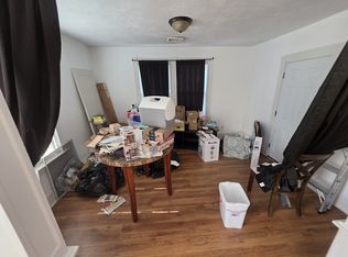 19 4th Ave FLOOR 3, Woonsocket, RI 02895