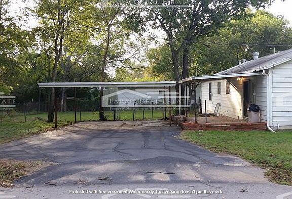 2nd image of 2720 Beverly Hills Dr
