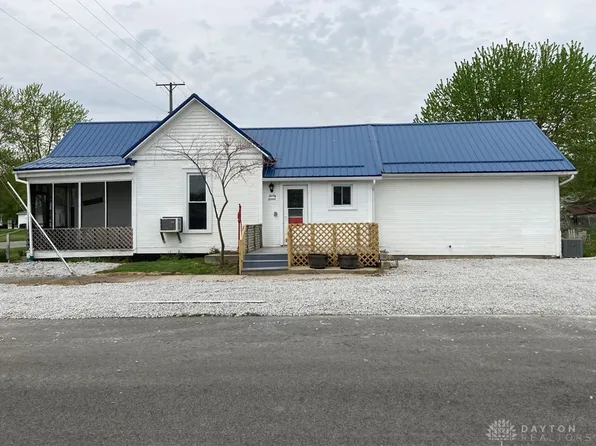 67 Park St, Sabina, OH 45169