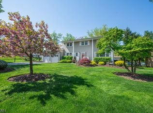 16 Hancock St, Parsippany, NJ
