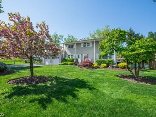 16 Hancock St, Parsippany-Troy Hills Twp., NJ 07054