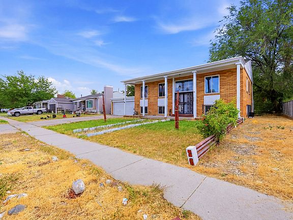3rd image of 4937 W Mandan Ave