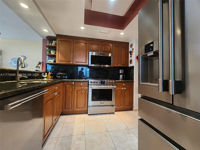 3505 S Ocean Dr #1214 — Photo 14