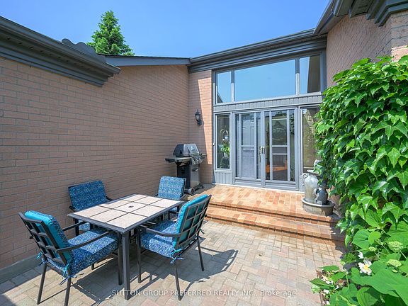 5th image of 50 Fiddlers Green Rd #51