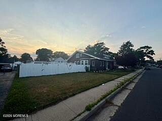 2nd image of 105 Hudson Avenue