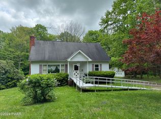 359 Canaan Rd, Waymart, PA 18472