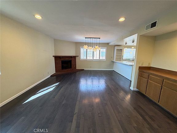 5th image of 816 W Naomi Ave