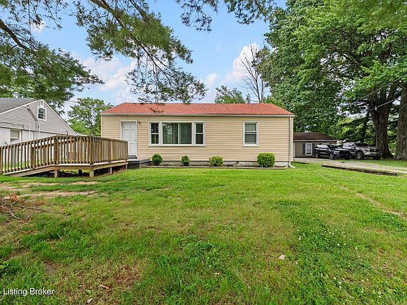 2nd image of 1263 Forest Dr