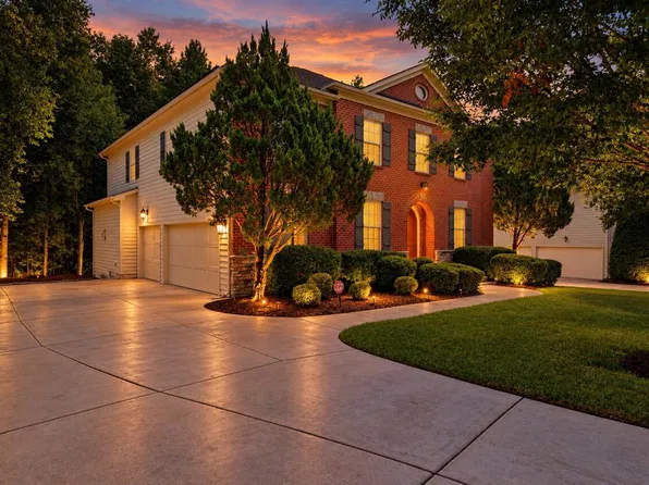 121 Harvestwood Dr, Apex, NC 27539