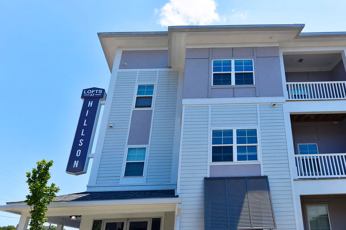 Building Photo - Lofts at Hillson