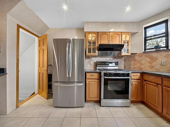 5th image of 198-23 29th Avenue
