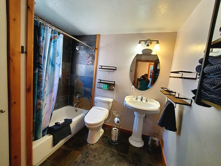 2160 W 2nd Ave #5 — Photo 22