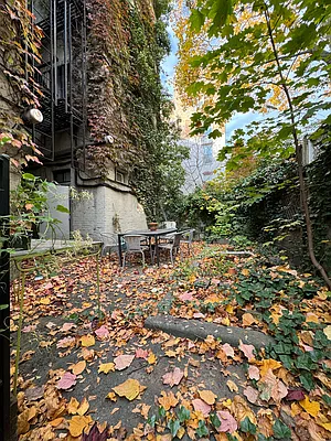 Rented by Pear NYC LLC | media 44