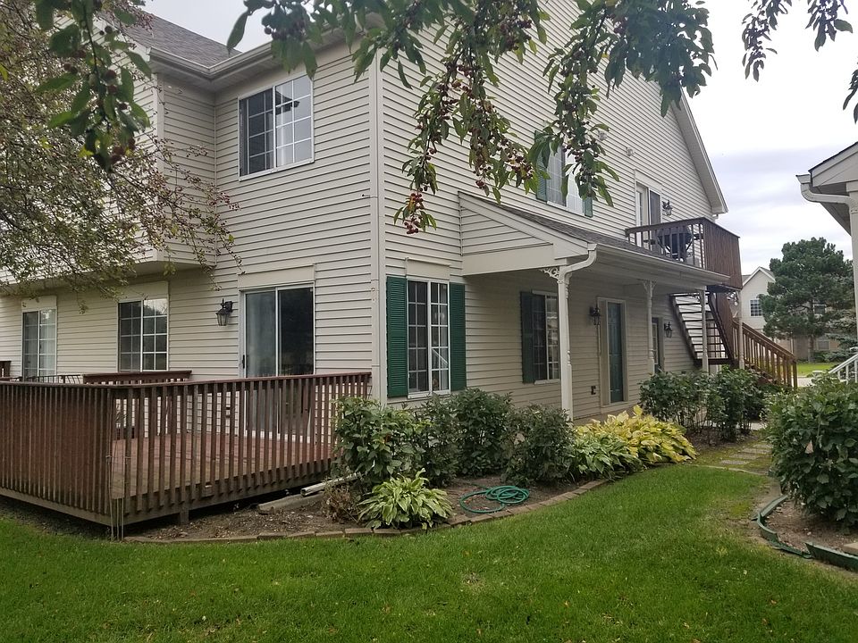 1st image of 14 W Acorn Ln