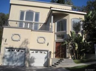 22108 Califa St, Woodland Hills, CA 91367