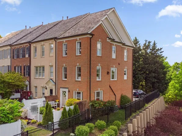 112 Ridgepoint Pl, Gaithersburg, MD 20878