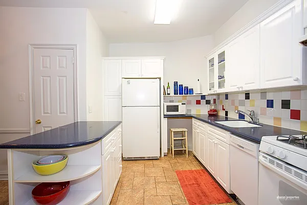 Sold by Abacus Properties | media 4