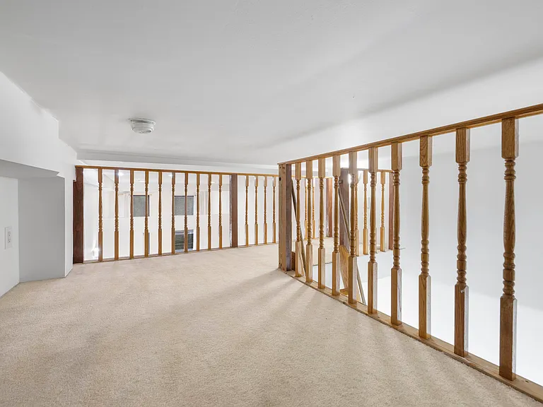 213 E 37th St #1F — Photo 11