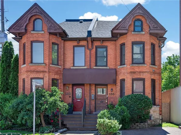 135 Catharine St S, Hamilton, ON L8N 2J6