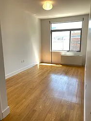 Rented by Chana Ofek, LREB