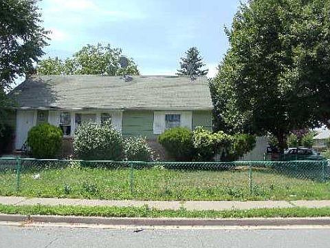 1st image of 17 Myers Ave